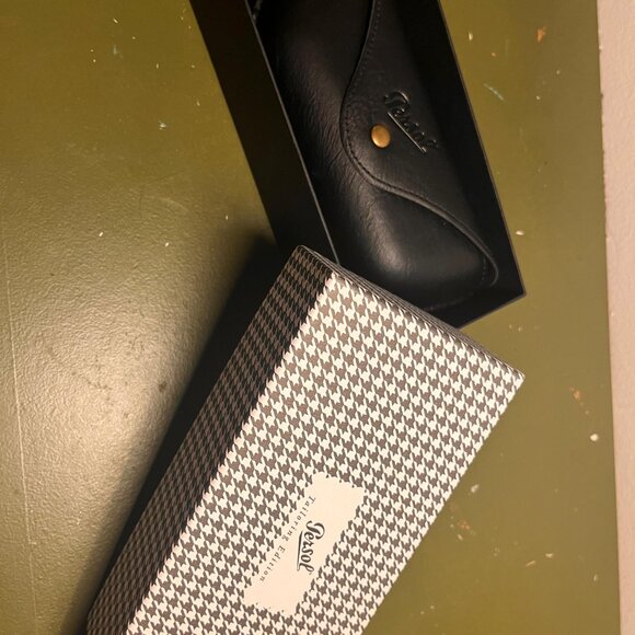 Brand new Persol Sunglasses - Never used - Picture 7 of 7